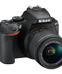 Nikon D5600 with 18-55mm Lens