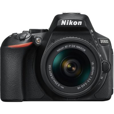 Nikon D5600 with 18-55mm Lens