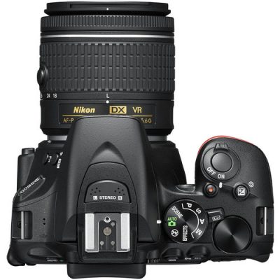 Nikon D5600 with 18-55mm Lens