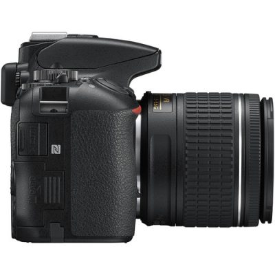 Nikon D5600 with 18-55mm Lens