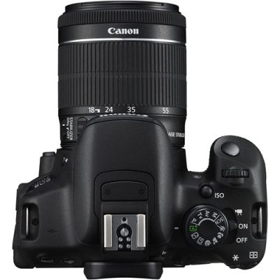 Canon EOS 700D