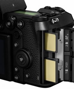 Panasonic Lumix DC-S1R with 24-105mm Lens
