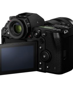 Panasonic Lumix DC-S1R with 24-105mm Lens