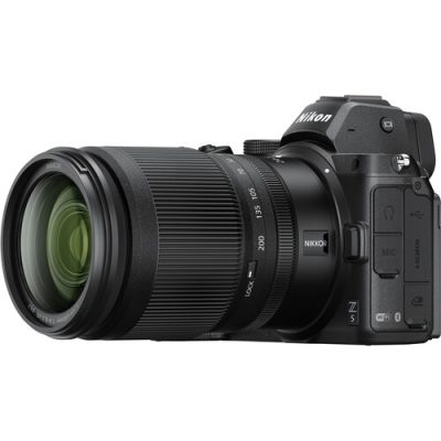 Nikon Z5 with NIKKOR Z 24-200mm F4-6.3 VR